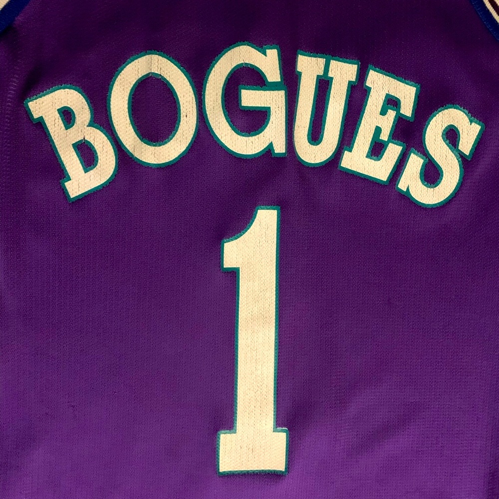 SOLD Vintage Champion Muggsy Bogues Charlotte Hornets #1 Purple Alternate Jersey - Picture 4 of 4